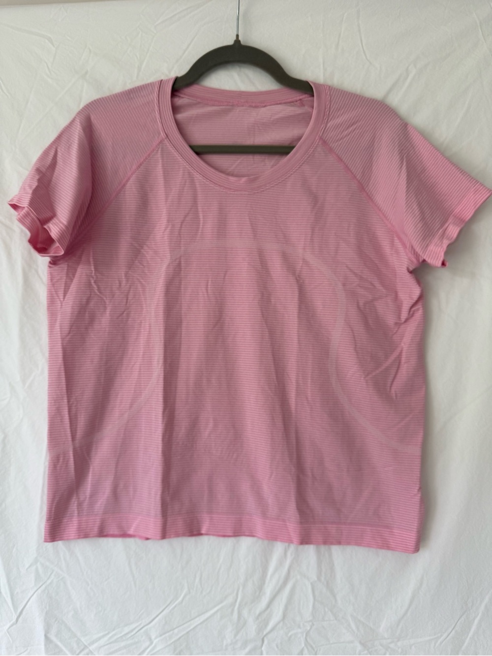 Lululemon Women's Pink Short-Sleeve Crewneck Top